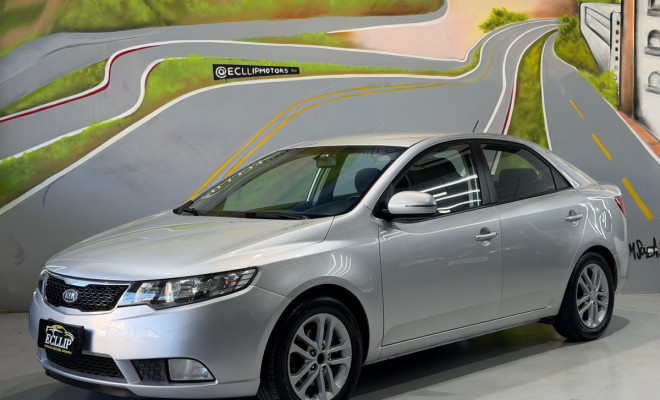 Kia Motors Cerato 1.6 16V Mec. 2011 Gasolina