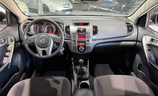 Kia Motors Cerato 1.6 16V Mec. 2011 Gasolina-4