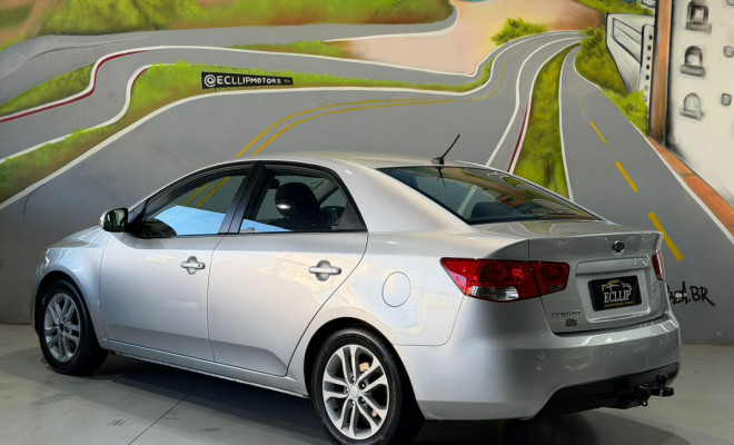 Kia Motors Cerato 1.6 16V Mec. 2011 Gasolina-2