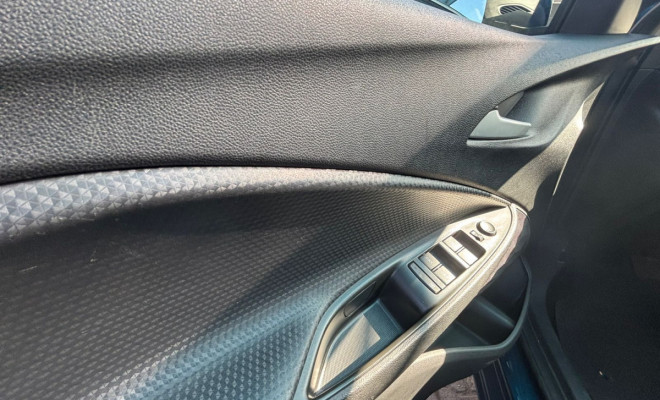 GM - Chevrolet ONIX SEDAN Plus LTZ 1.0 12V TB Flex Aut. 2024 Flex-5