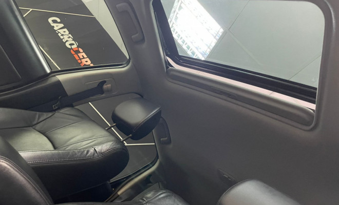 Mitsubishi OUTLANDER 2.0  Aut. 2012 Gasolina   ótimo pra quem procura espaço-8