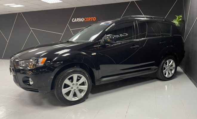 Mitsubishi OUTLANDER 2.0  Aut. 2012 Gasolina   ótimo pra quem procura espaço-1