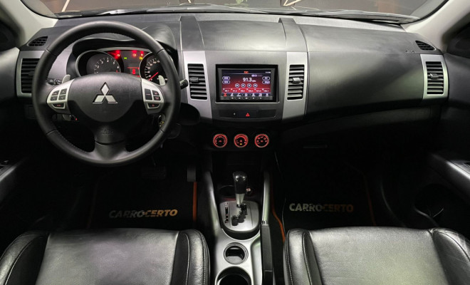 Mitsubishi OUTLANDER 2.0  Aut. 2012 Gasolina   ótimo pra quem procura espaço-4