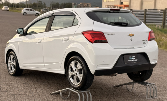 GM - Chevrolet ONIX HATCH LT 1.4 8V FlexPower 5p Aut. 2017 Flex-5