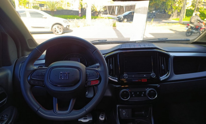 Fiat Strada Ultra 1.0 Flex Turbo CD Aut. 2024 Flex-8