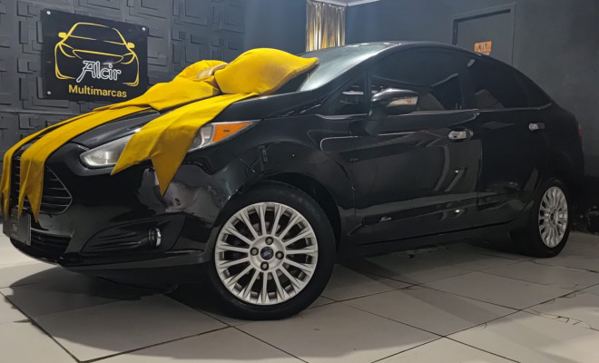 Ford New Fiesta Titanium 1.6 16V Flex Aut. 2014-1