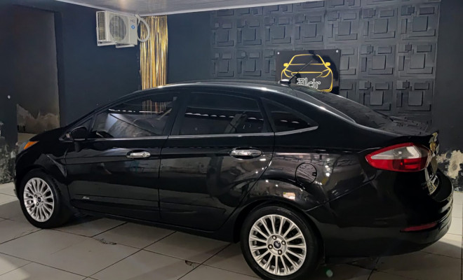 Ford New Fiesta Titanium 1.6 16V Flex Aut. 2014-6