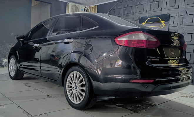Ford New Fiesta Titanium 1.6 16V Flex Aut. 2014-4