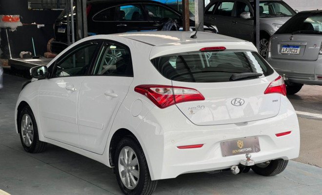 Hyundai HB20 C./C.Plus/C.Style 1.6 Flex 16V Mec. 2014 Flex-1