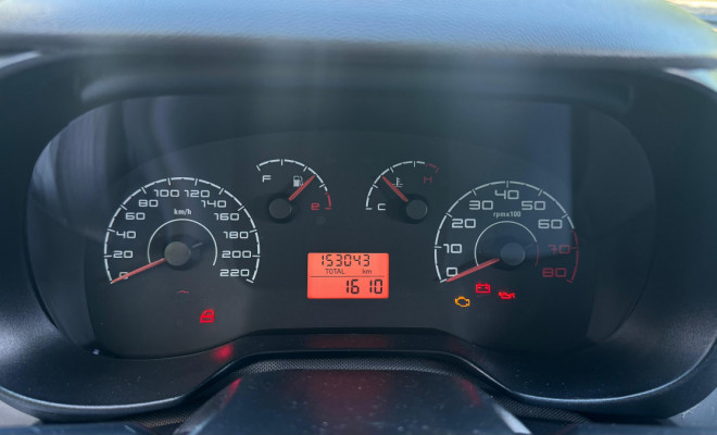 Fiat Punto ATTRACTIVE 1.4 Fire Flex 8V 5p 2011 Flex-8