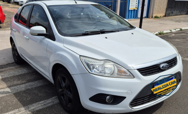 Ford Focus 1.6 S/SE/SE Plus Flex 8V/16V  5p 2013 Flex