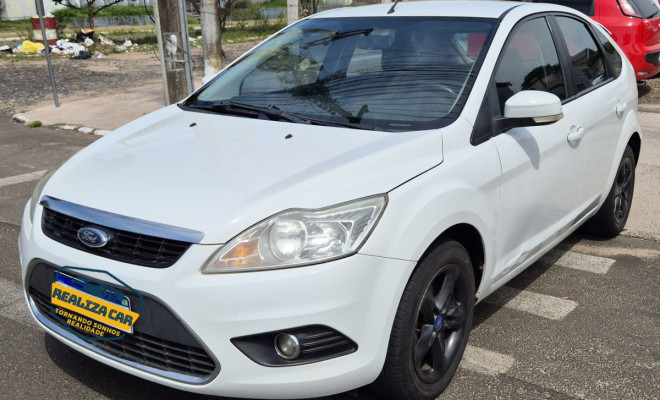 Ford Focus 1.6 S/SE/SE Plus Flex 8V/16V  5p 2013 Flex-2