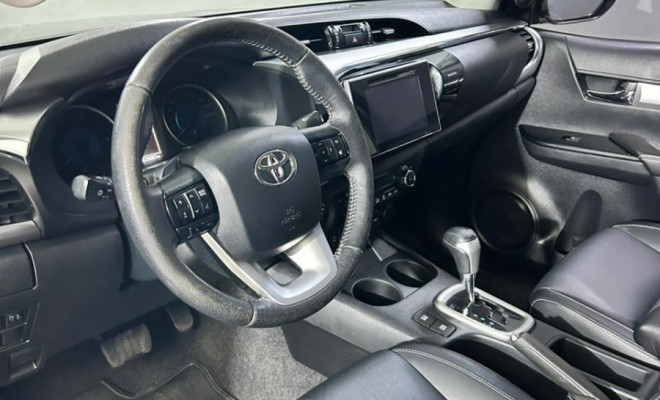 Toyota Hilux CD SRV 4x4 2.8 TDI Diesel Aut. 2016 Diesel-1