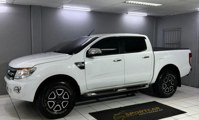 Ford Ranger XLT 2.5 16V 4x2 CD Flex 2014 Flex