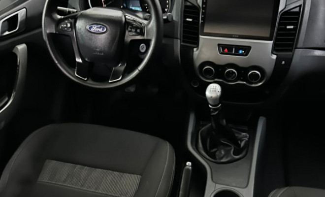 Ford Ranger XLT 2.5 16V 4x2 CD Flex 2014 Flex-4