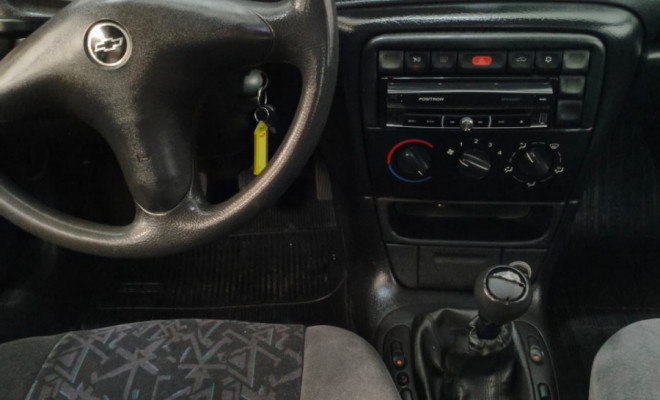 GM - Chevrolet Vectra GLS/Expres.2.2/ 2.0 e 2.0 CD 8V 1997 Gasolina-4