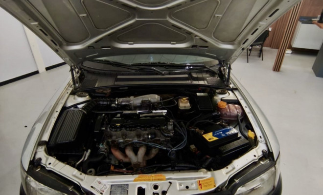 GM - Chevrolet Vectra GLS/Expres.2.2/ 2.0 e 2.0 CD 8V 1997 Gasolina-8