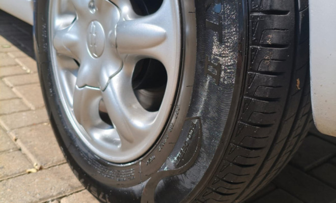 GM - Chevrolet Vectra GLS/Expres.2.2/ 2.0 e 2.0 CD 8V 1997 Gasolina-3