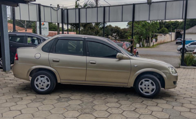 GM - Chevrolet Classic Life/LS 1.0 VHC FlexP. 4p 2013 Flex-1