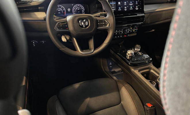 RAM Rampage RT Hurricane 4 2.0 TB CD 4X4 Gasolina Aut. 2024-7