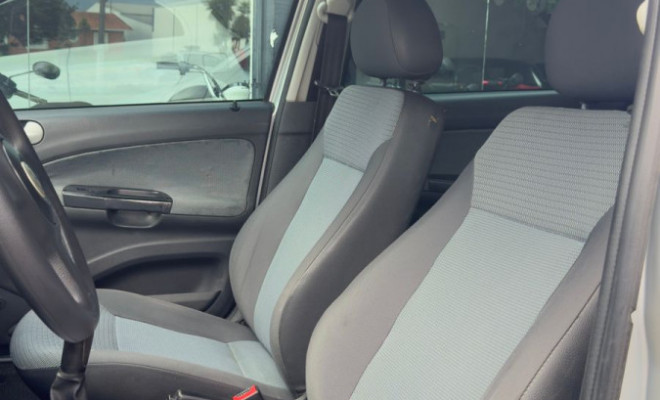 VW - VolksWagen Gol City (Trend)/Titan 1.0 T. Flex 8V 4p 2013 Flex-4