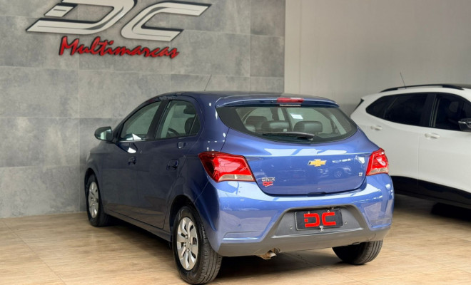GM - Chevrolet ONIX HATCH LT 1.0 8V FlexPower 5p Mec. 2019 Flex-2