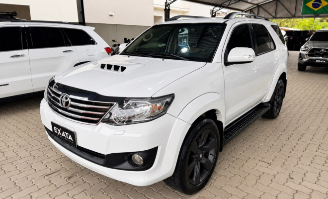 HILUX SW4 SRV D4-D 4x4 3.0 TDI AUT.-0