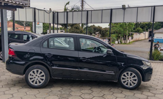 VW - VolksWagen VOYAGE COMF/Highli. 1.6 T.Flex 8V 4p 2013 Flex-1