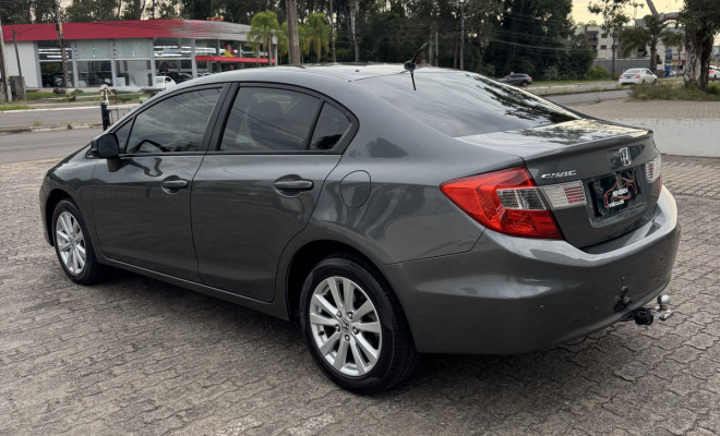 Honda Civic Sedan LXS 1.8/1.8 Flex 16V Aut. 4p 2014 Flex-4