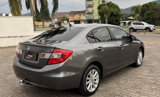Honda Civic Sedan LXS 1.8/1.8 Flex 16V Aut. 4p 2014 Flex-2