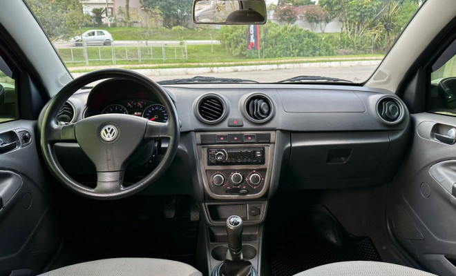 VW VOYAGE 1.0 City Mi Total Flex - 2010-8
