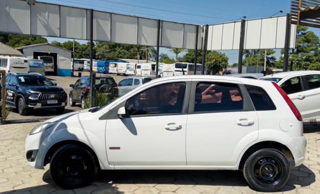 Ford Fiesta 1.6 8V Flex/Class 1.6 8V Flex 5p 2013 Flex-1