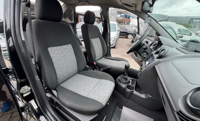 Ford Fiesta Sed. 1.6 8V Flex 4p 2012 Flex-6