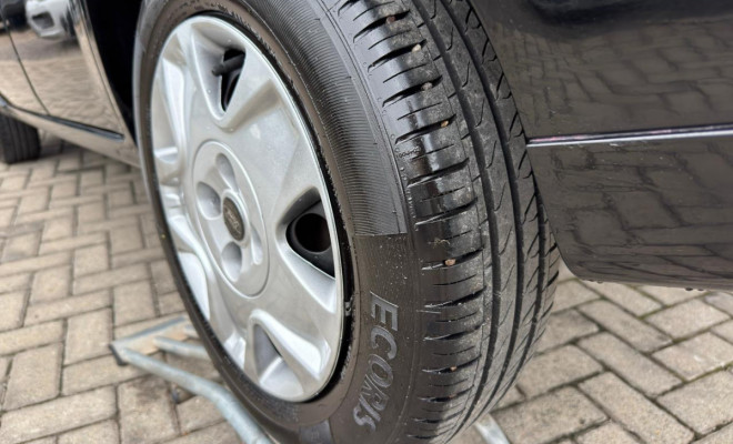 Ford Fiesta Sed. 1.6 8V Flex 4p 2012 Flex-14