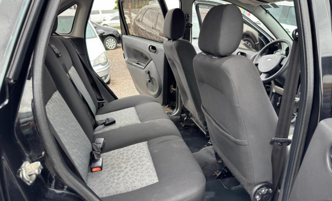 Ford Fiesta Sed. 1.6 8V Flex 4p 2012 Flex-7