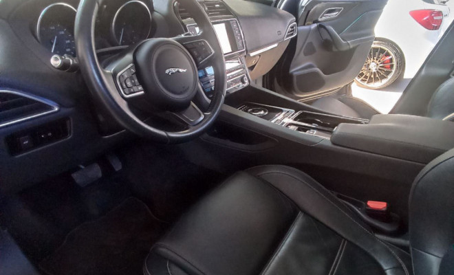 Jaguar F-Pace 2.0 Prestige 180cv Diesel Aut. 2017 Diesel-8