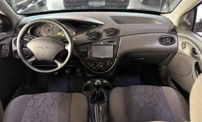 Ford Focus 1.6 GLX 2009-5