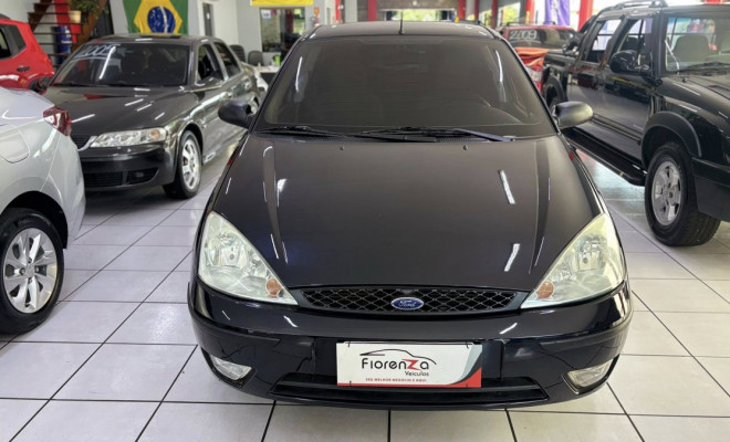Ford Focus 1.6 GLX 2009-0