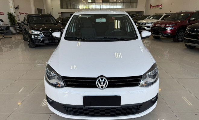 VW - VolksWagen Fox 1.6 Mi Total Flex 8V 5p 2013 Flex-0