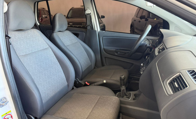 VW - VolksWagen Fox 1.6 Mi Total Flex 8V 5p 2013 Flex-4