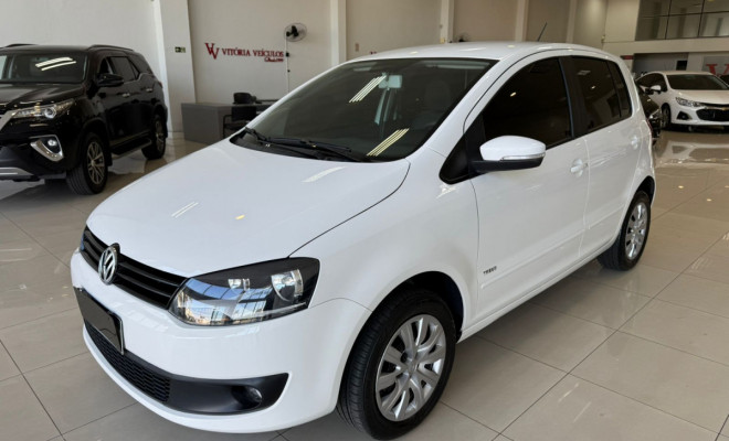 VW - VolksWagen Fox 1.6 Mi Total Flex 8V 5p 2013 Flex-1