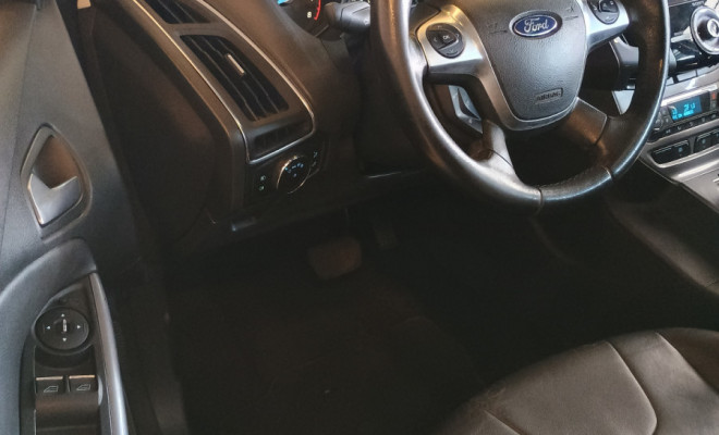 Ford Focus Sed. TI./TI.Plus 2.0 16V Flex  Aut 2015 Flex C/IPVA 2026 PAGO-7