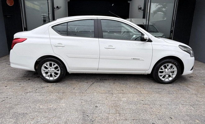 Nissan VERSA SV 1.6 16V FlexStart 4p Aut. 2020 Flex-2