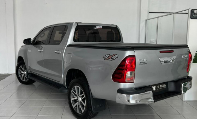 Toyota Hilux CD SRV 4x4 2.8 TDI Diesel Aut. 2020-5