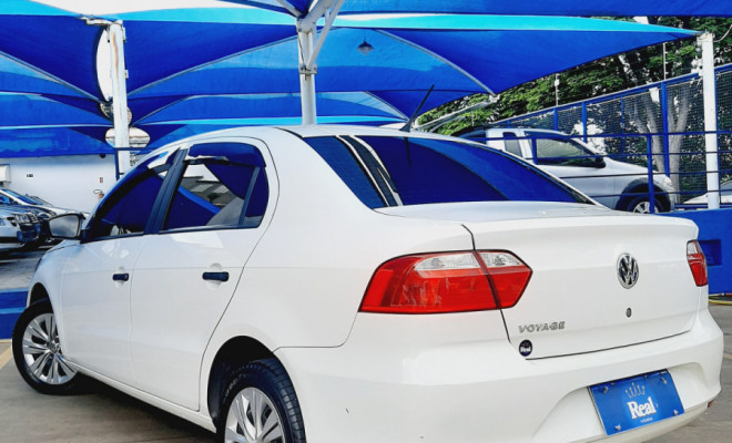 VW - VolksWagen VOYAGE 1.6 MSI Flex 8V 4p 2022 Flex-4