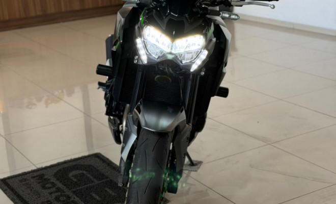 KAWASAKI Z 900 2023 Gasolina-12