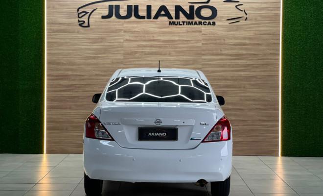 Nissan VERSA SL 1.6 16V Flex Fuel 4p Mec. 2014 Flex-13