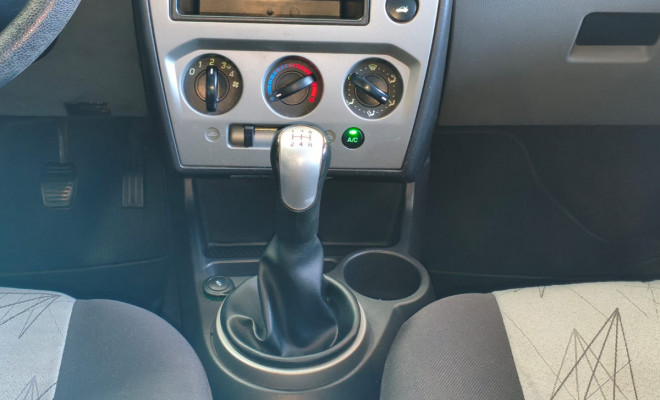 Ford Fiesta 1.6 8V Flex/Class 1.6 8V Flex 5p 2010 Flex-9