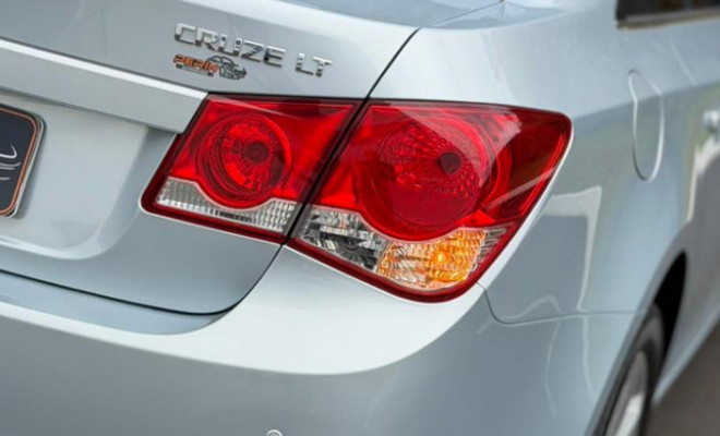 GM - Chevrolet CRUZE LT 1.8 16V FlexPower 4p Aut. 2013 Flex-12