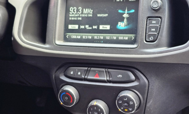 GM - Chevrolet ONIX HATCH LT 1.0 8V FlexPower 5p Mec. 2019 Flex-8